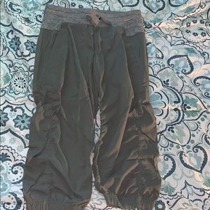 ivivva capri sweats